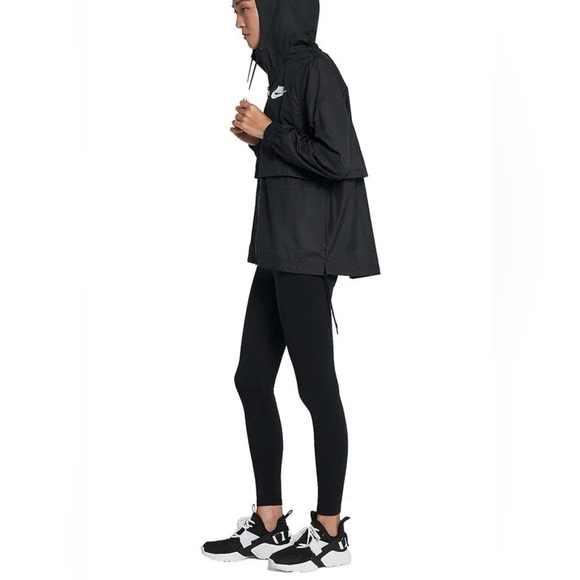 Nike Sportswear Woven Jacket - Picture 2 of 8